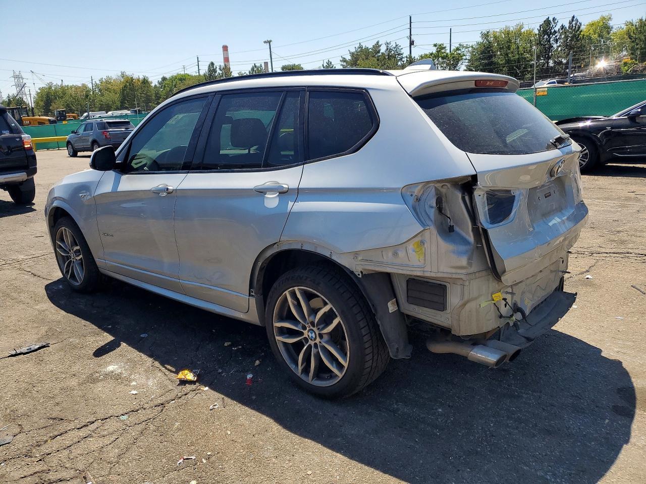 2017 BMW X3 Sdrive28I - zdjęcie 2