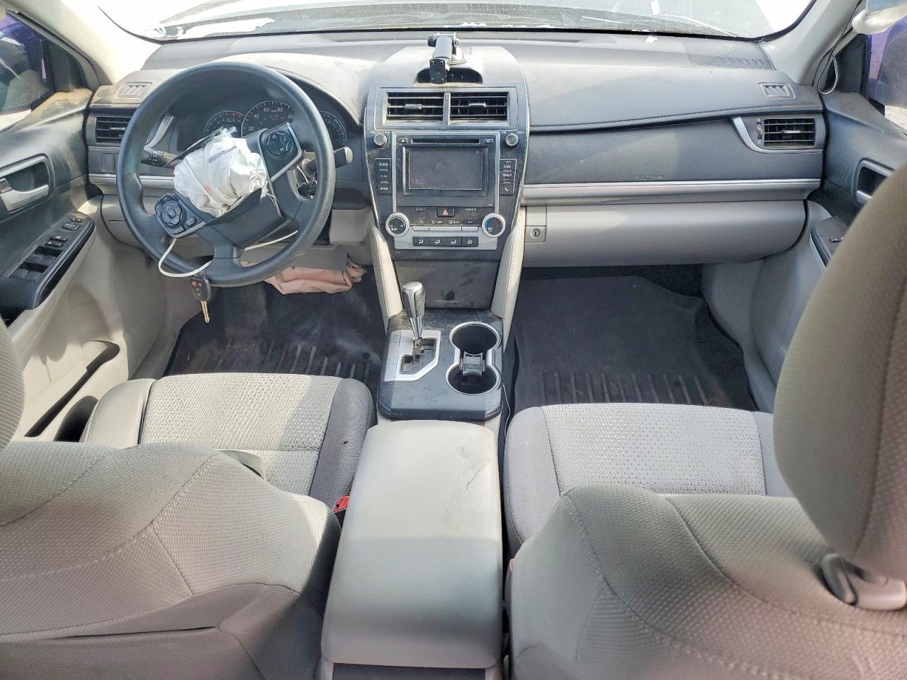 2014 Toyota Camry Le - zdjęcie 8
