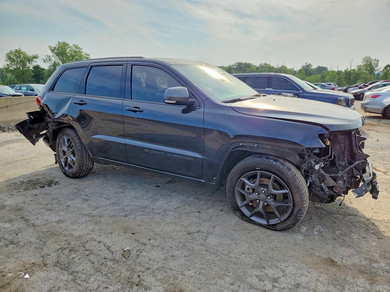 2021 Jeep Grand Cherokee Limited - zdjęcie 4