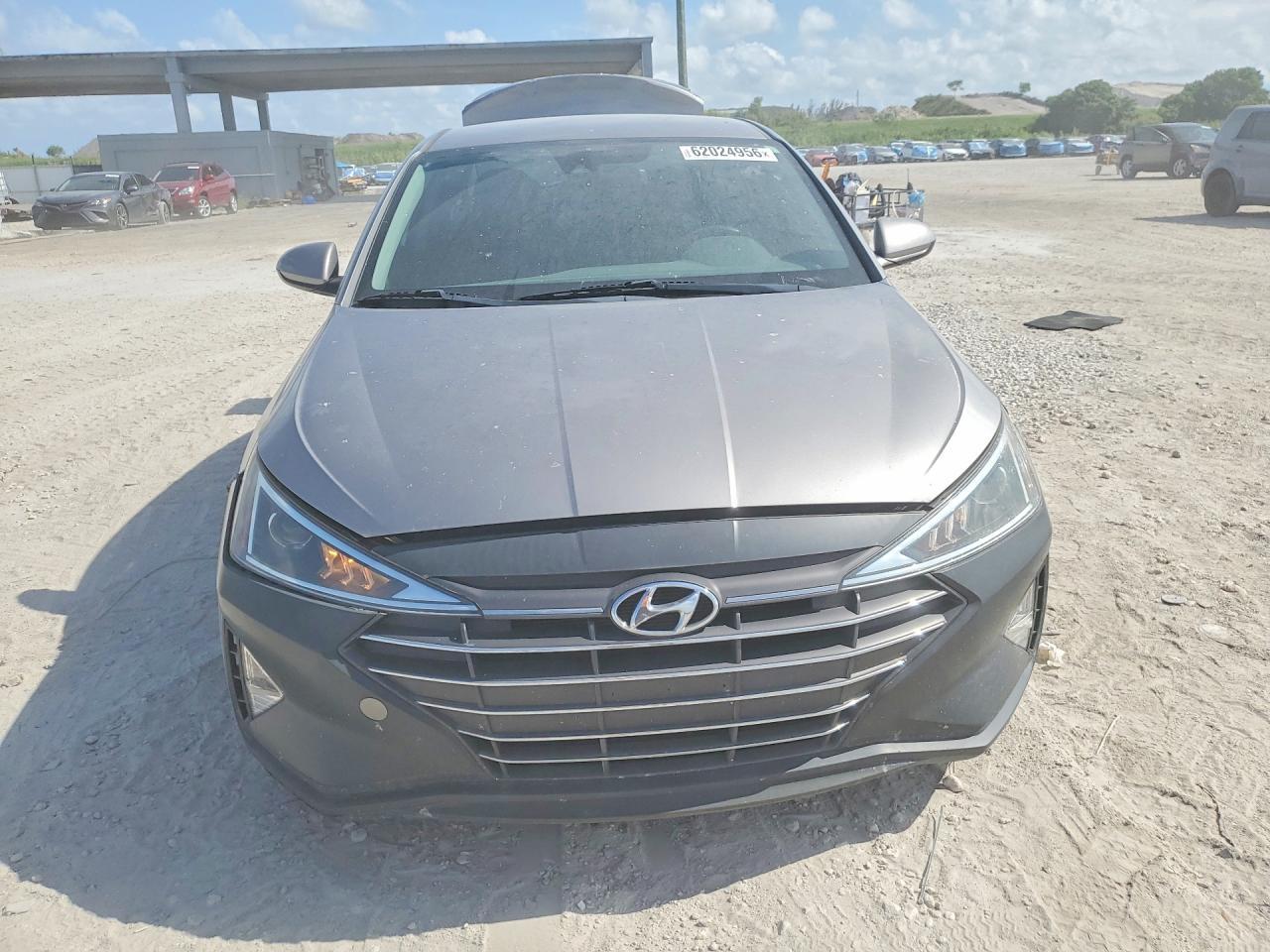 2020 Hyundai Elantra Se - zdjęcie 5