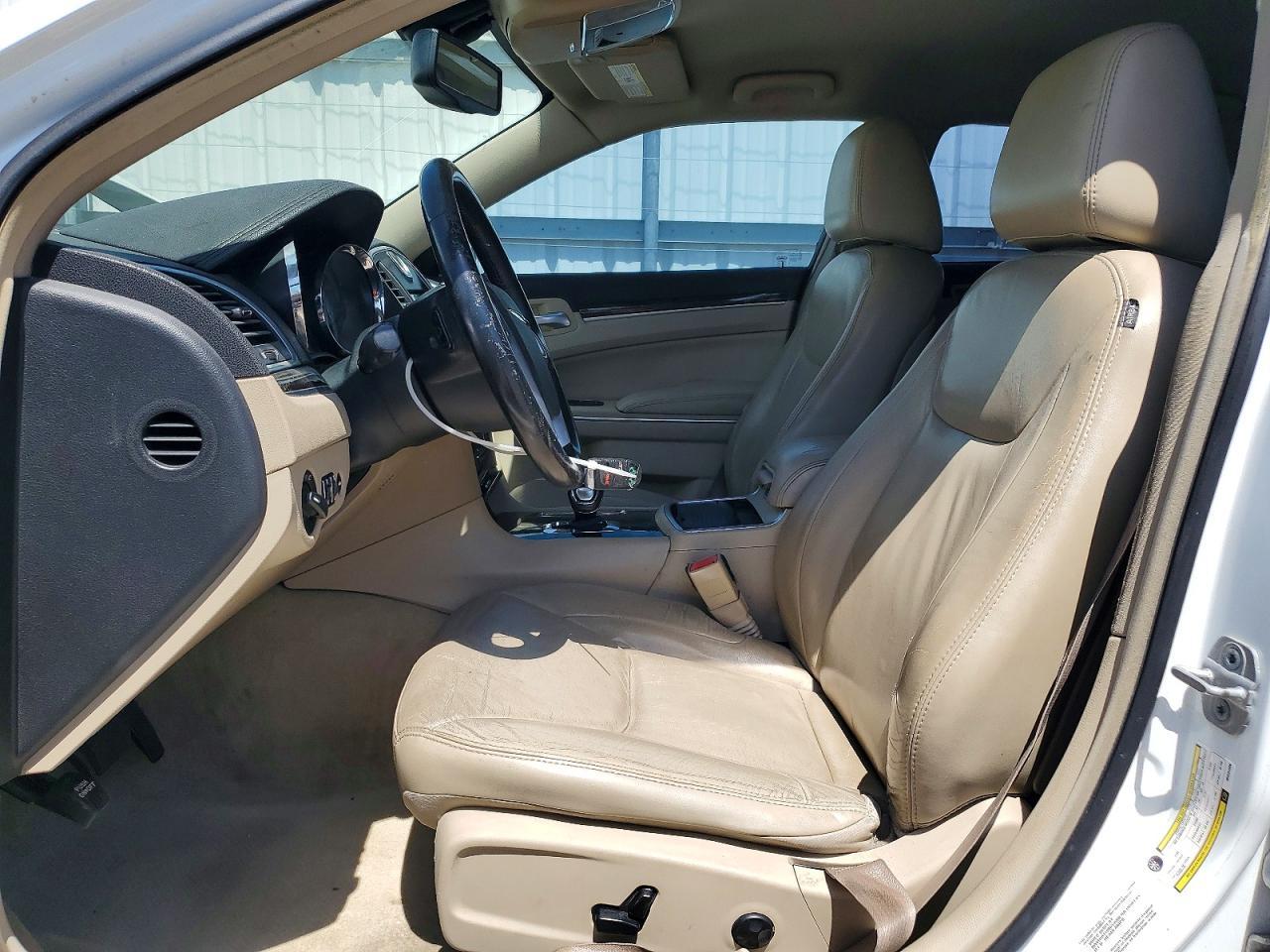 2013 Chrysler 300 - zdjęcie 7