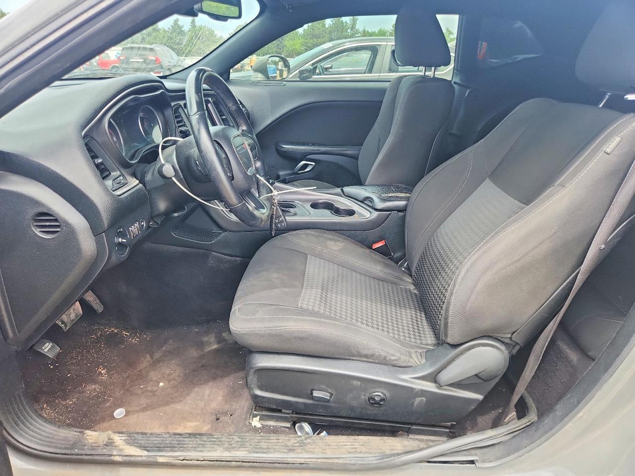 2017 Dodge Challenger Sxt - zdjęcie 7