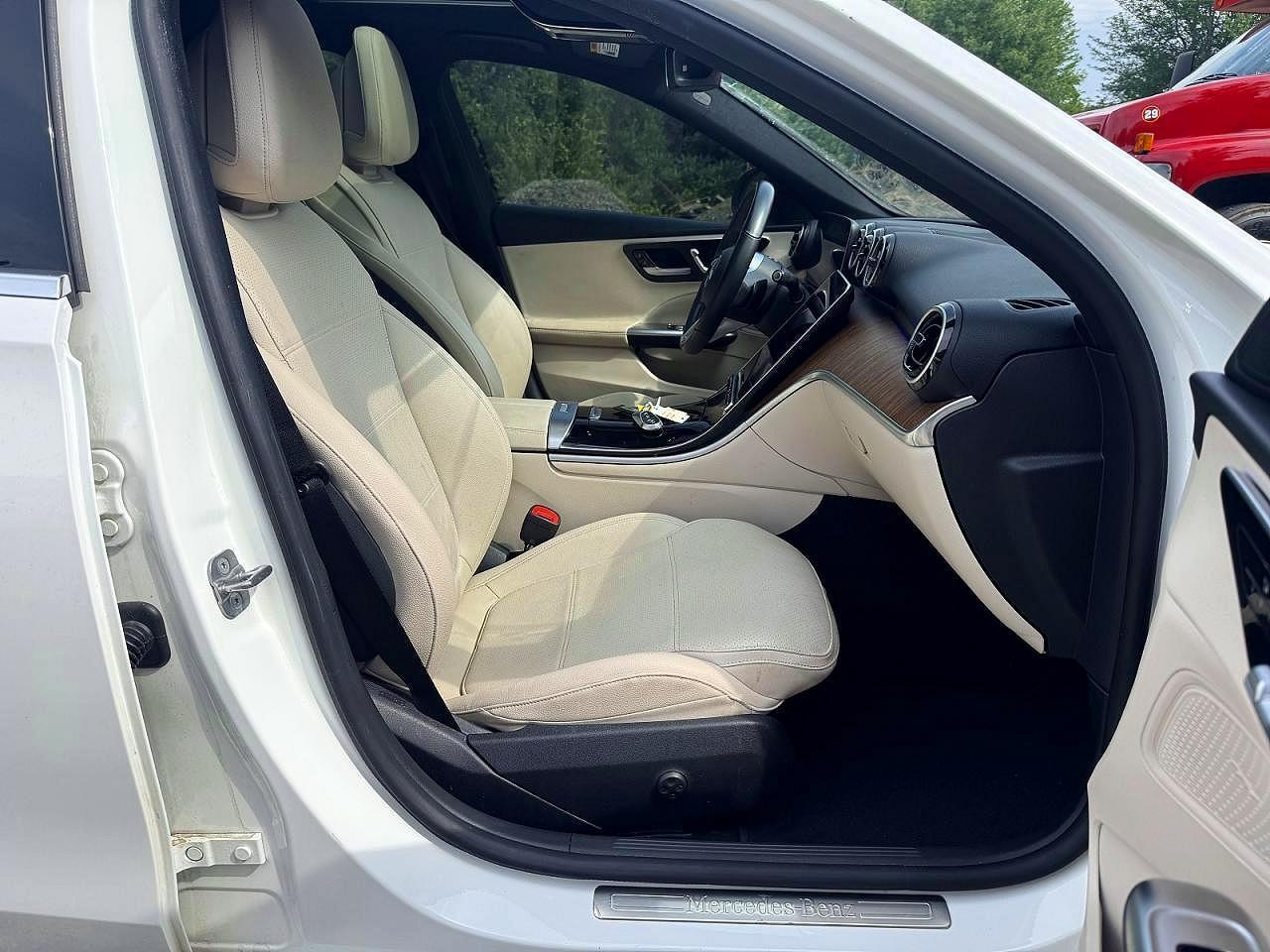 2023 Mercedes-Benz C 300 4Matic - zdjęcie 12