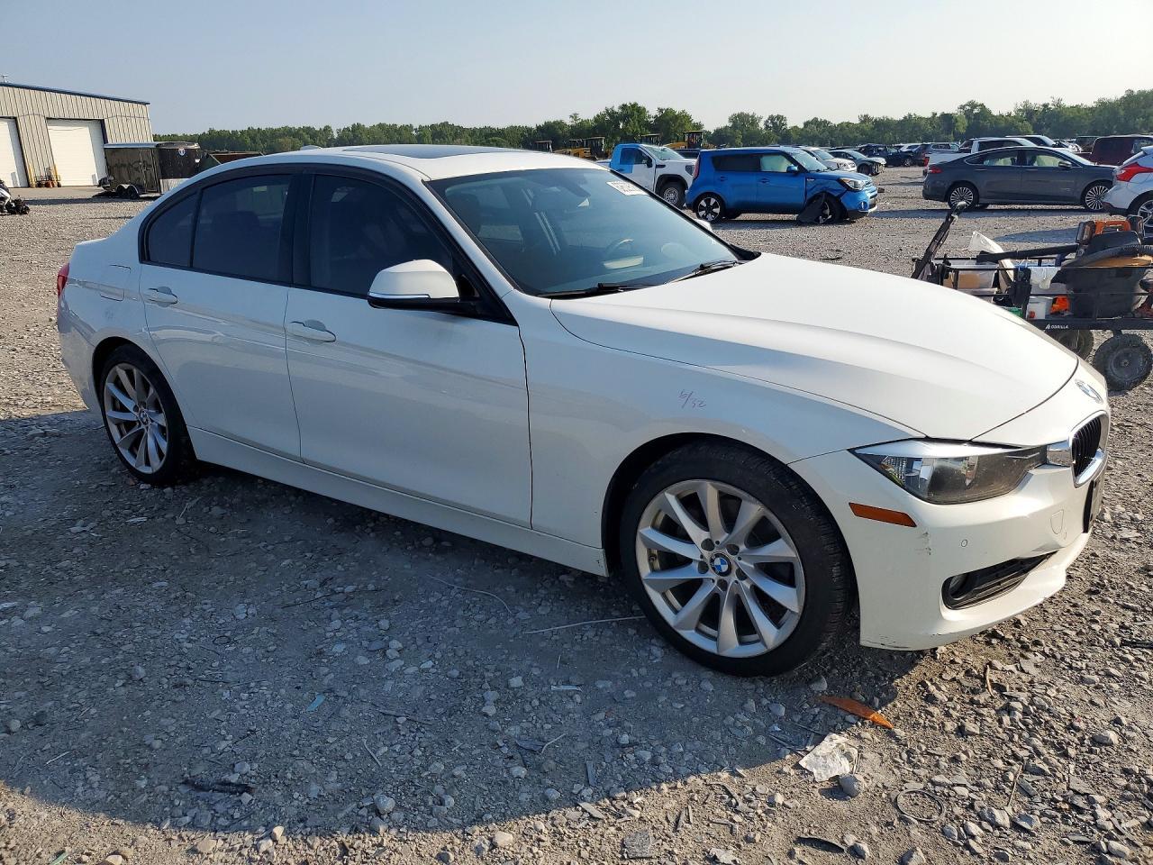 2015 BMW 320 I xDrive - zdjęcie 4