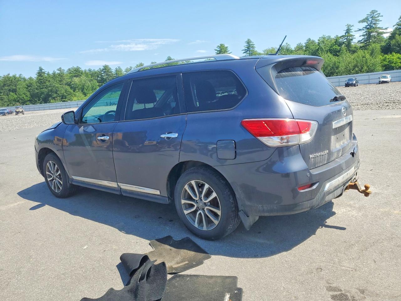 2014 Nissan Pathfinder S - zdjęcie 2