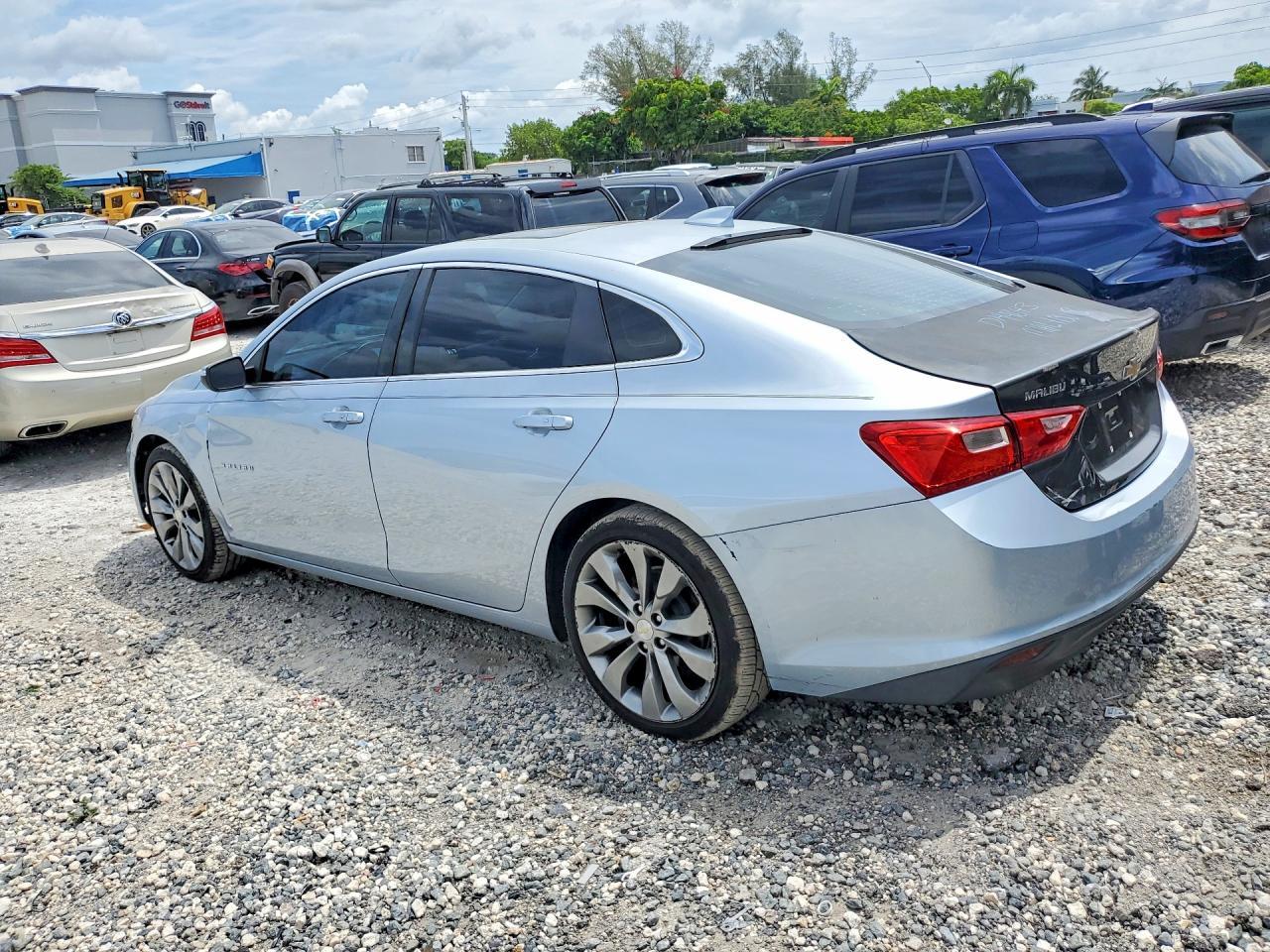 2018 Chevrolet Malibu Lt - zdjęcie 2
