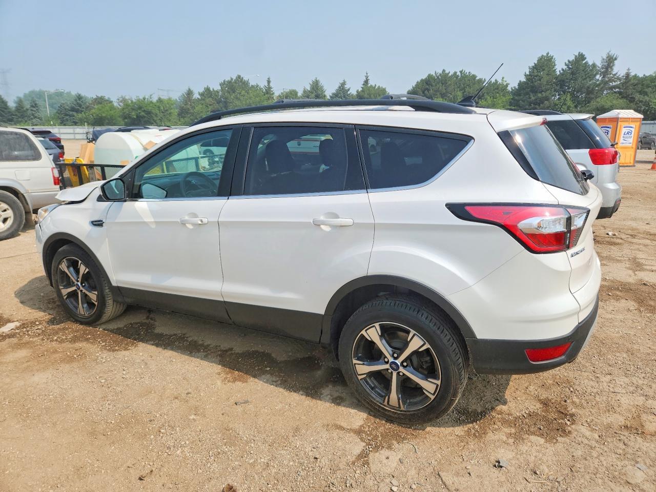 2018 Ford Escape Sel - zdjęcie 2