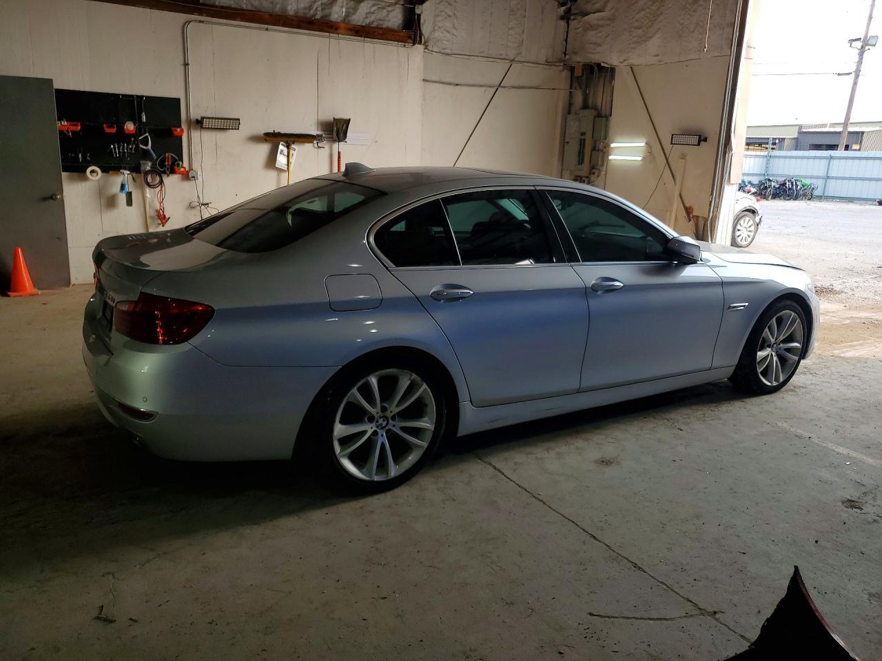 2015 BMW Seria 5 535i - zdjęcie 3