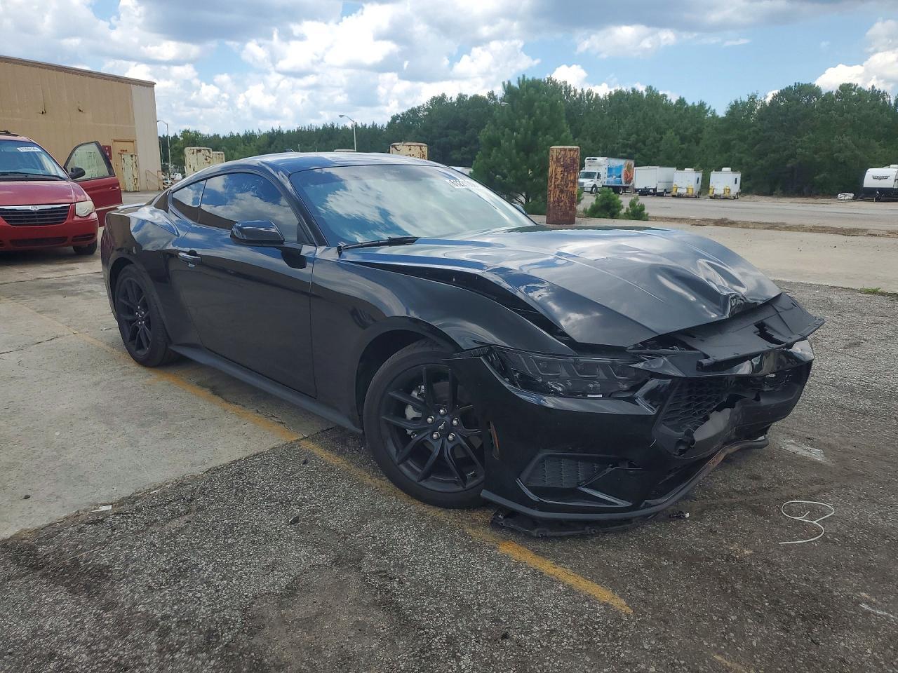 2025 Ford Mustang - zdjęcie 4