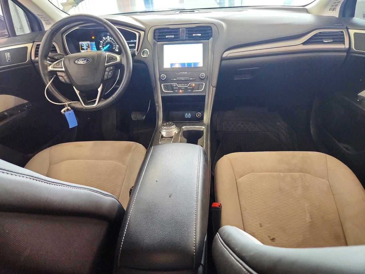 2020 Ford Fusion Se - zdjęcie 8