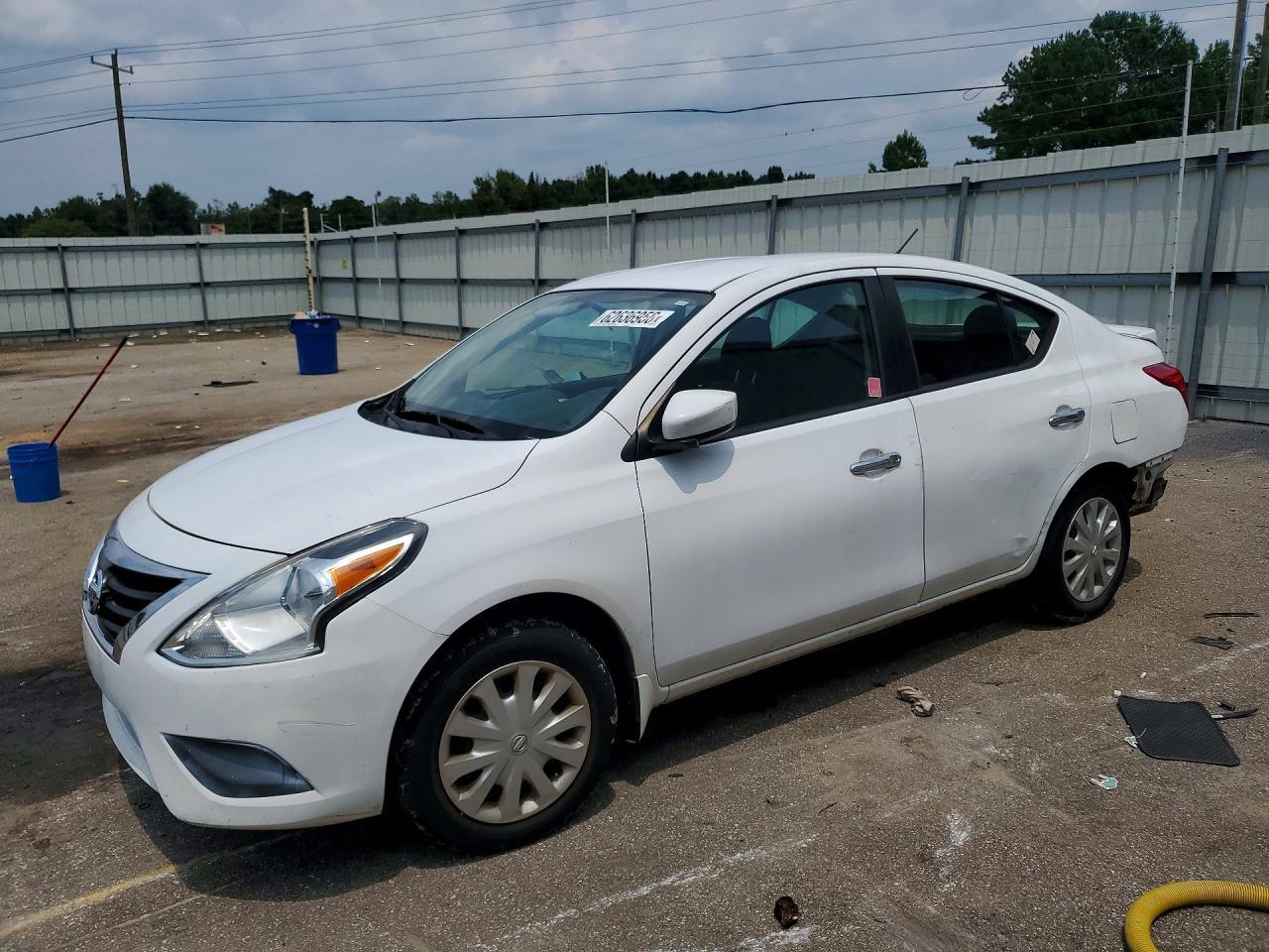 2019 Nissan Versa Sv - zdjęcie główne