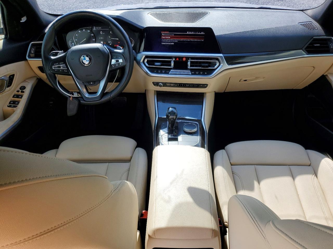 2021 BMW 330Xi - zdjęcie 8