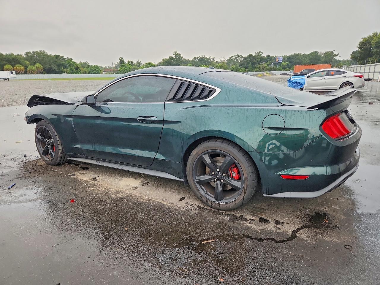 2019 Ford Mustang Bullitt - zdjęcie 2