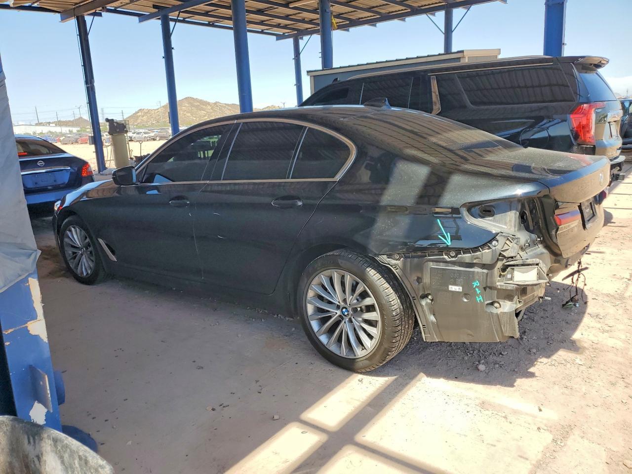 2022 BMW Seria 5 530i - zdjęcie 2
