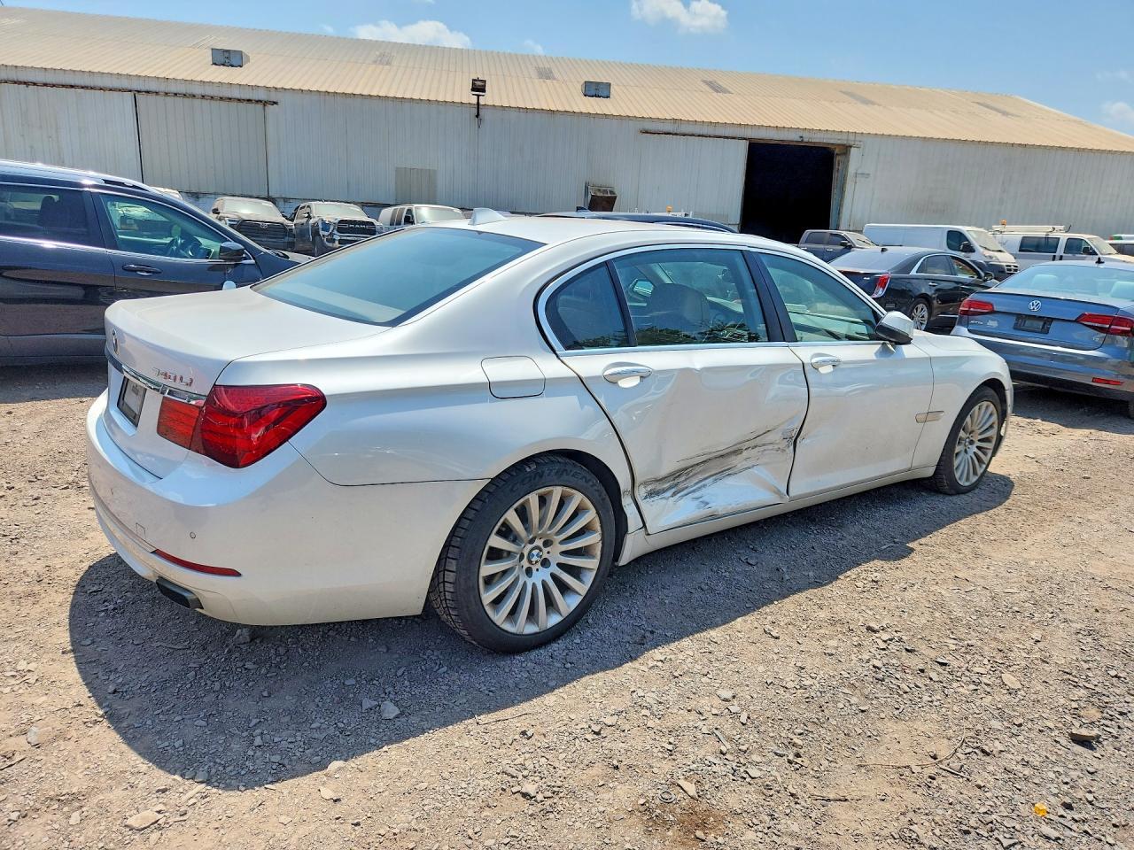 2013 BMW 740 Li - zdjęcie 3
