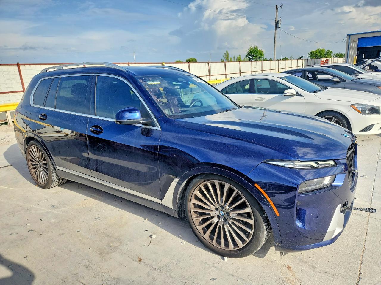 2025 BMW X7 xDrive40I - zdjęcie 4