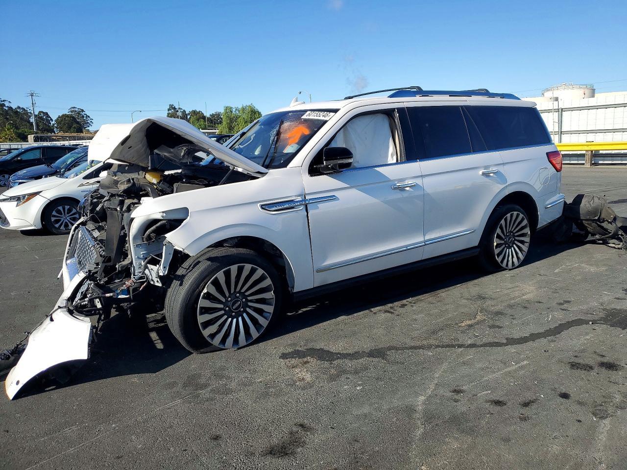 2019 Lincoln Navigator Reserve - zdjęcie główne