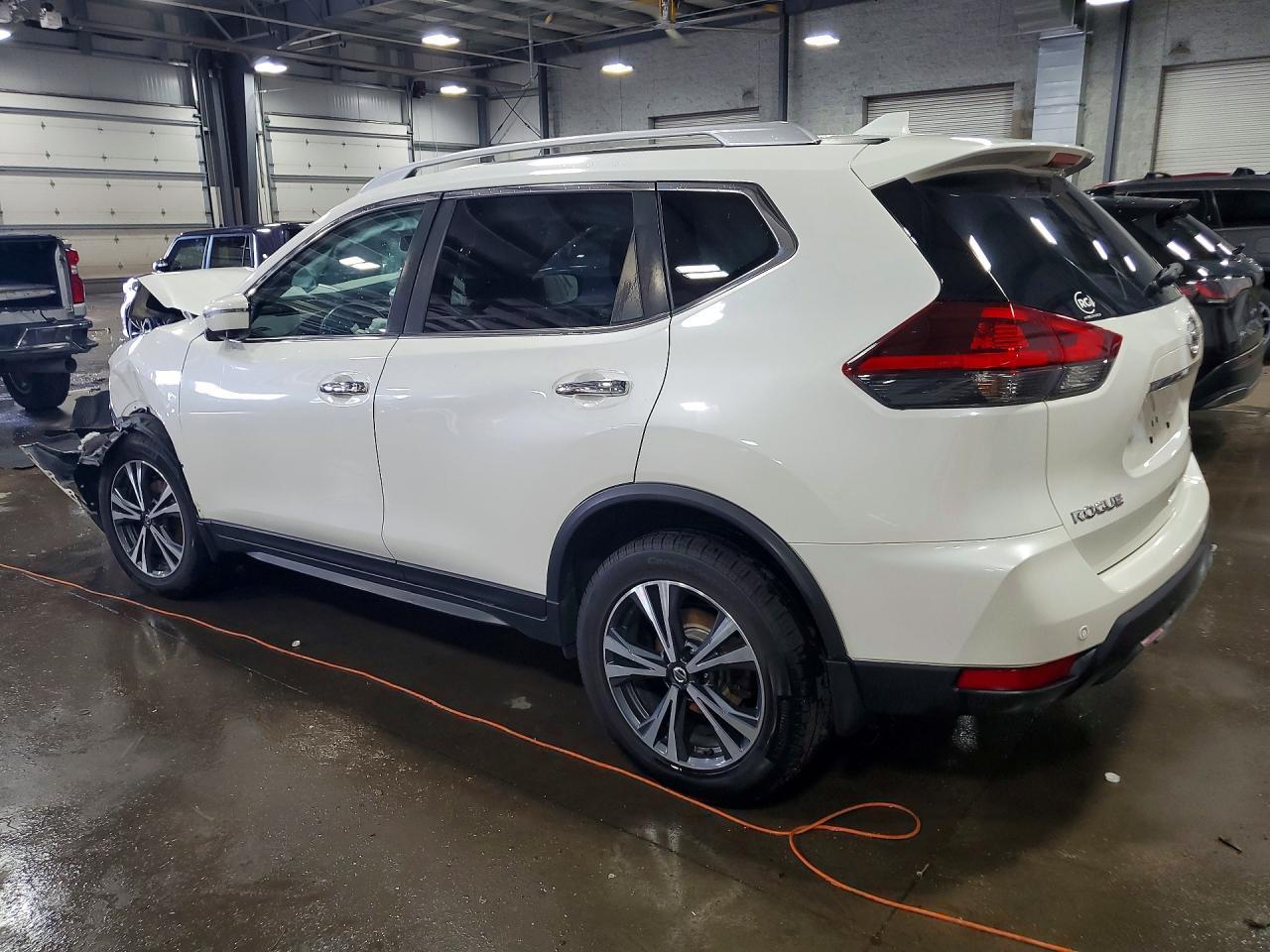 2019 Nissan Rogue Sv - zdjęcie 2