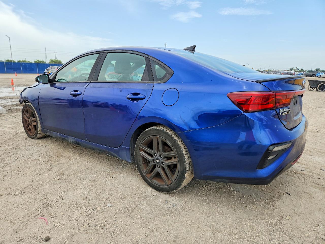 2020 Kia Forte Gt Line - zdjęcie 2