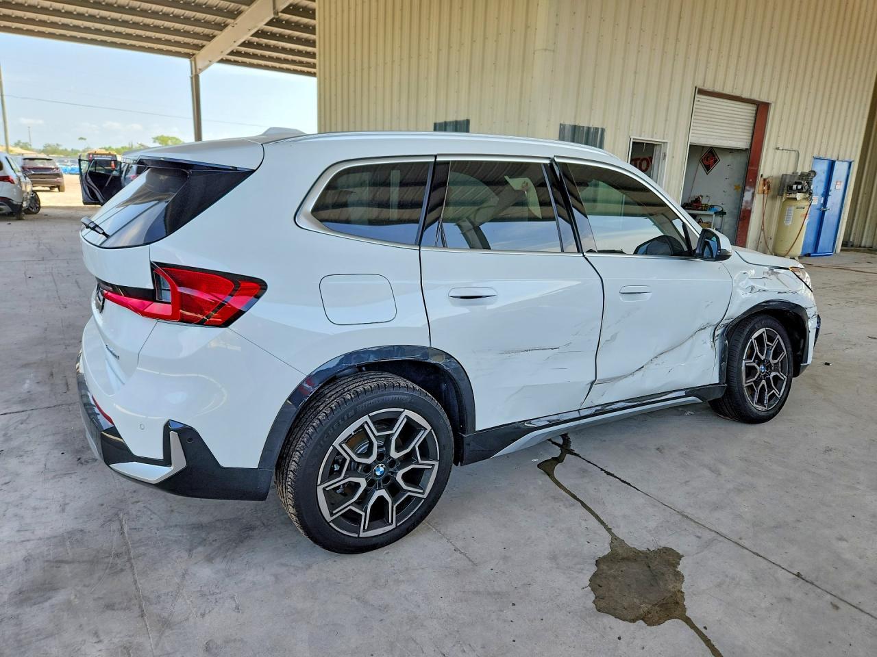 2026 BMW X1 xDrive28I - zdjęcie 3