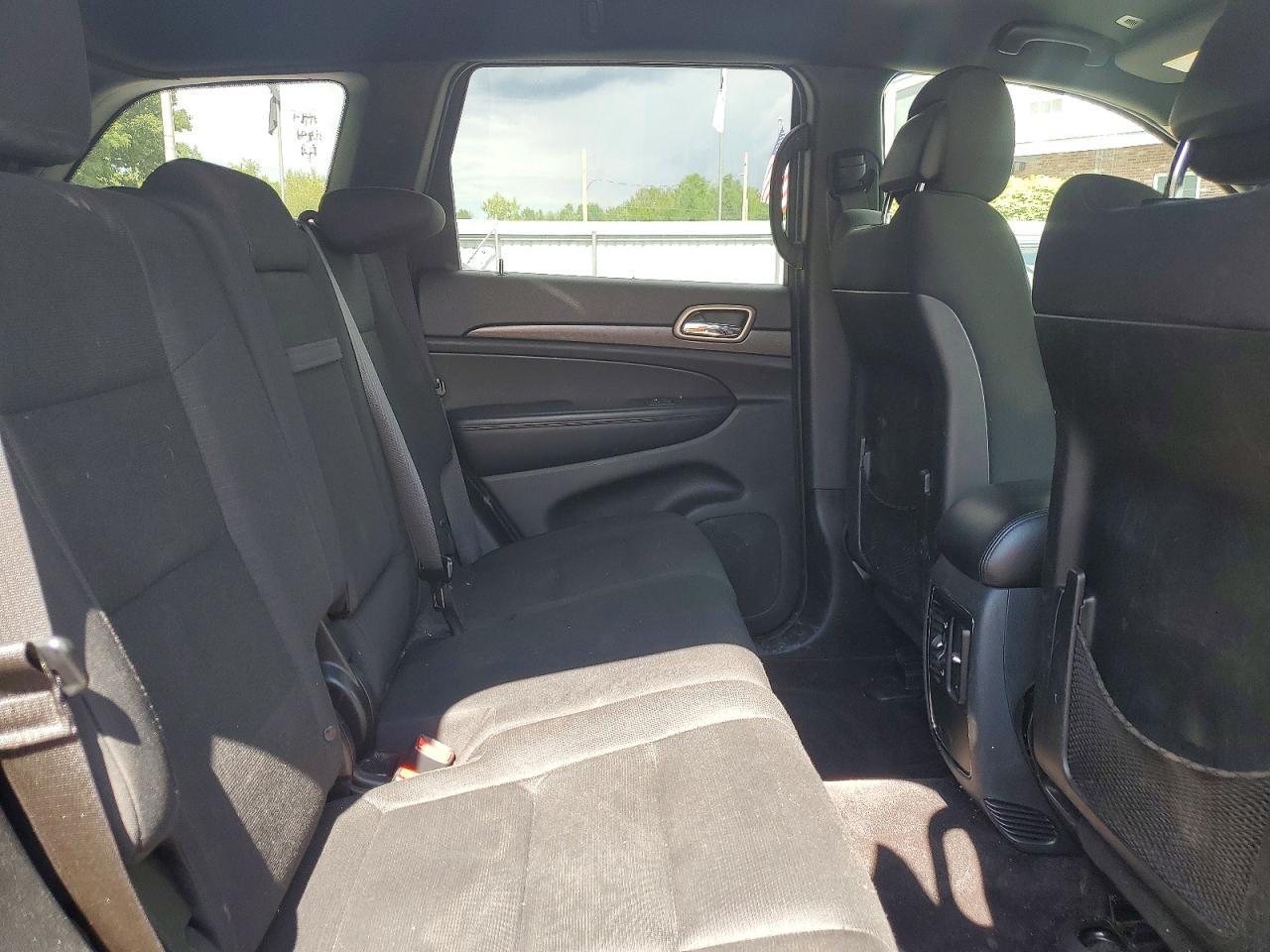 2017 Jeep Grand Cherokee Laredo - zdjęcie 11
