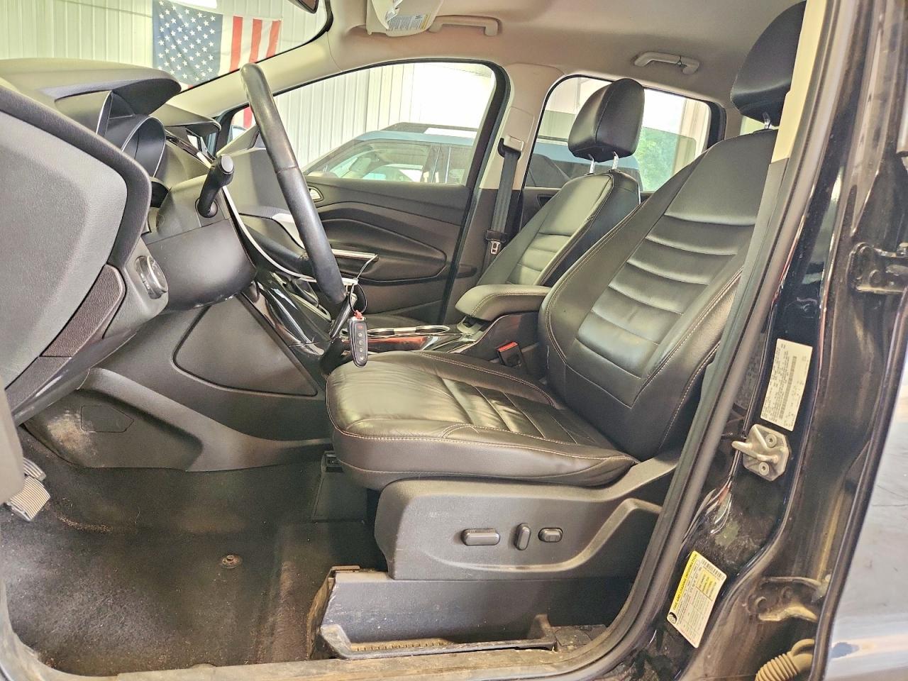 2016 Ford Escape Titanium - zdjęcie 7