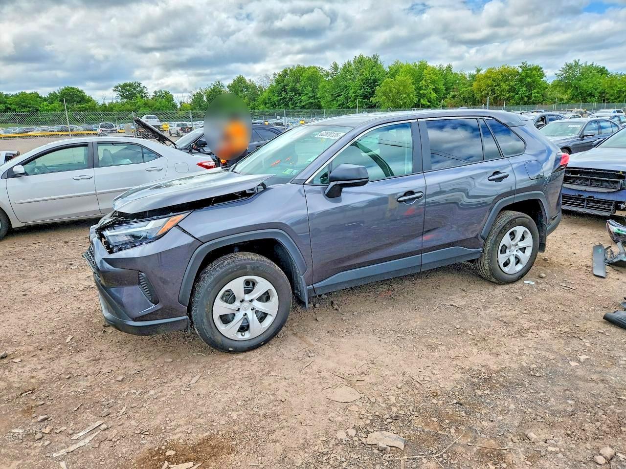 2025 Toyota Rav4 Le - zdjęcie główne