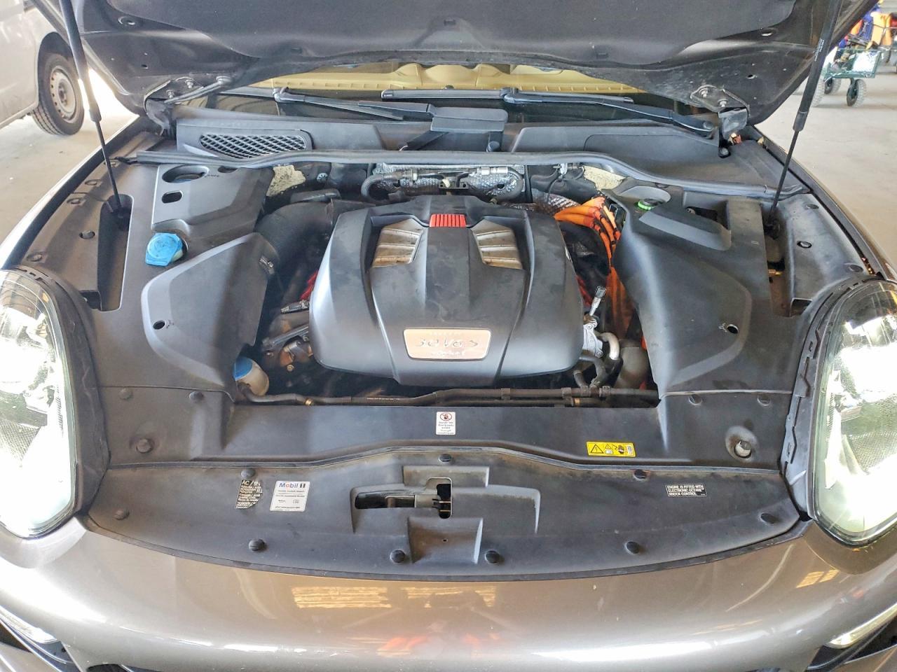 2016 Porsche Cayenne Se Hybrid - zdjęcie 12