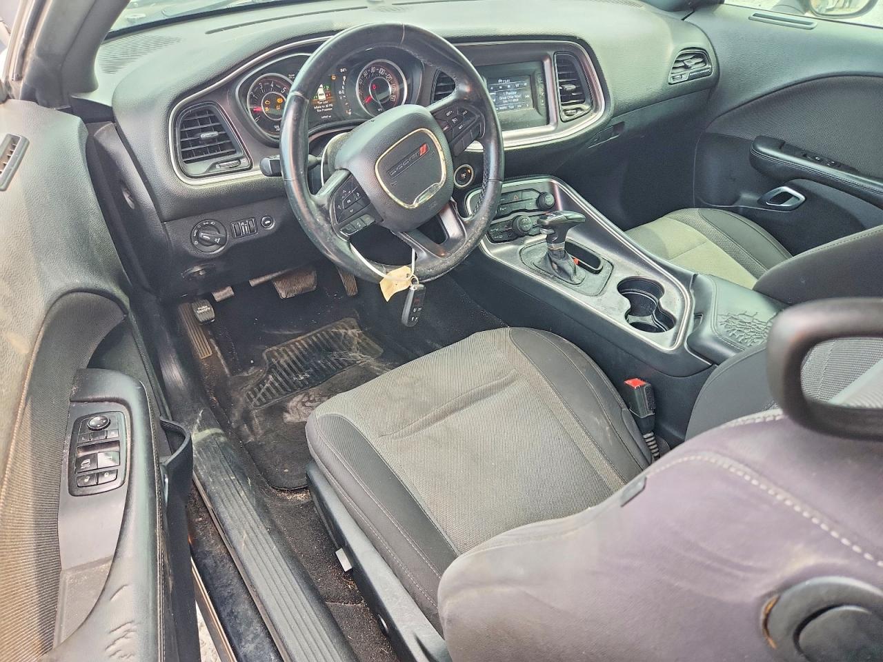 2015 Dodge Challenger Sxt - zdjęcie 8
