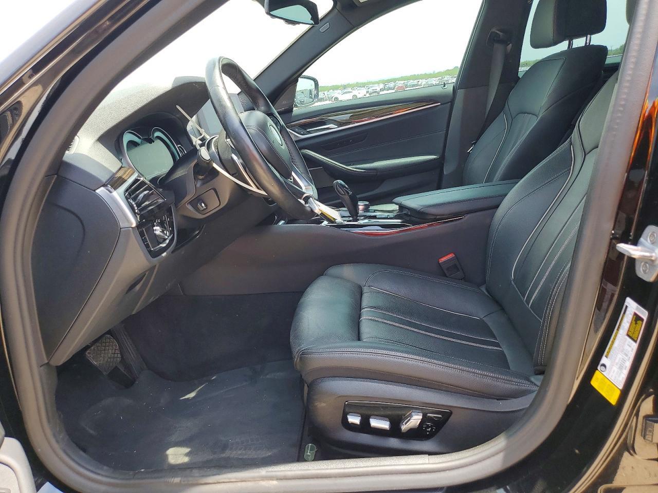 2019 BMW 530 I - zdjęcie 7