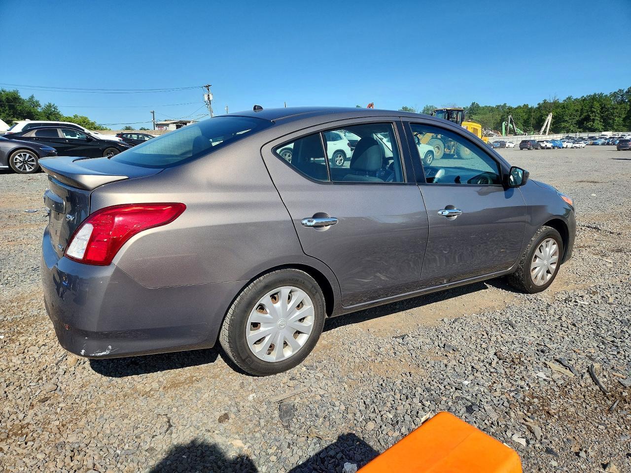 2016 Nissan Versa 1.6 Sv - zdjęcie 3