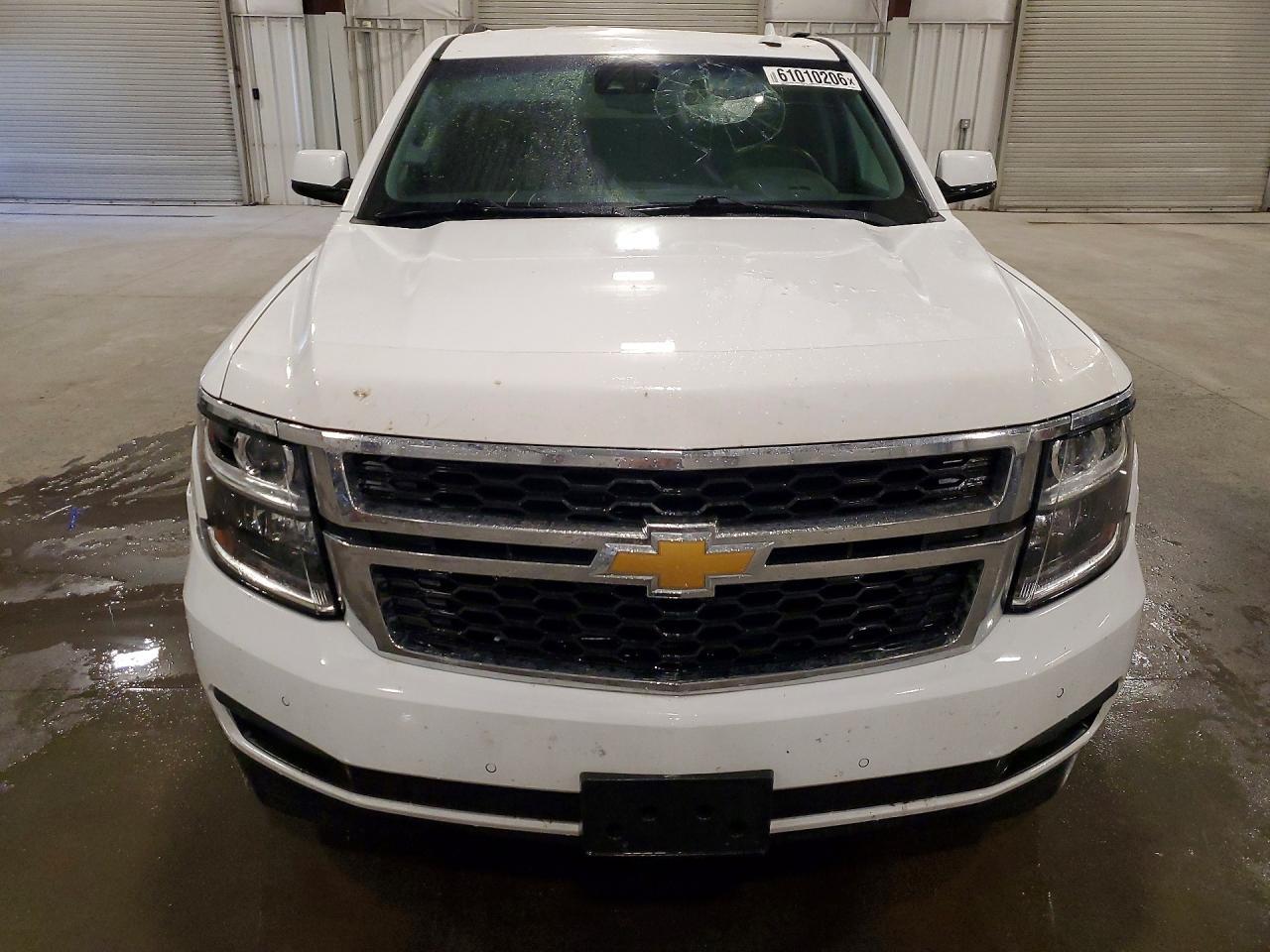 2020 Chevrolet Suburban K1500 Lt - zdjęcie 5