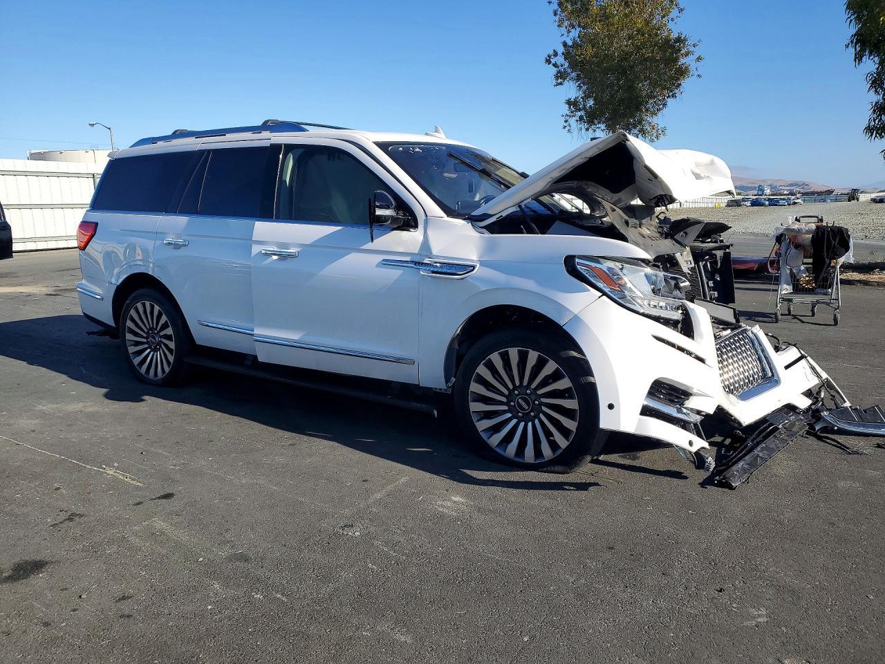 2019 Lincoln Navigator Reserve - zdjęcie 4