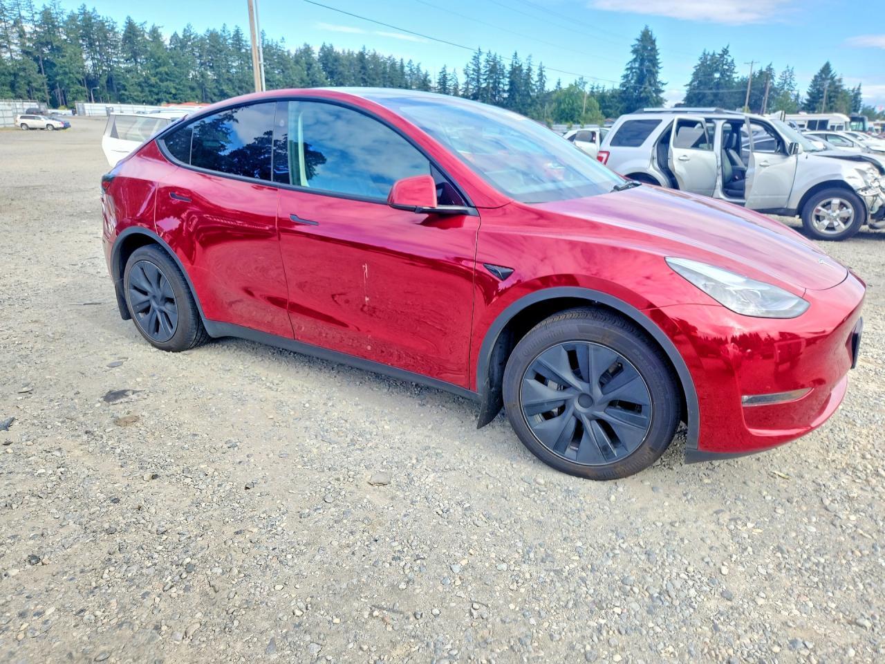 2025 Tesla Model Y - zdjęcie 4