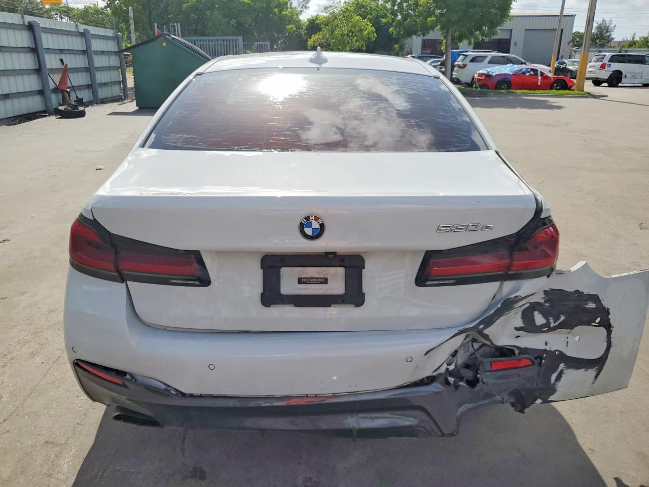2021 BMW 530E - zdjęcie 6