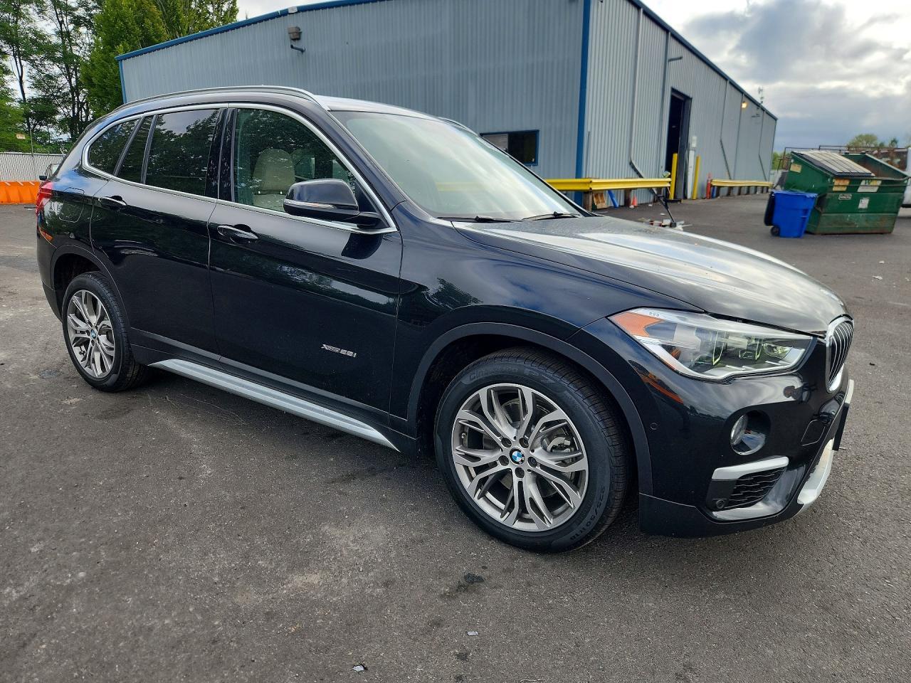 2016 BMW X1 xDrive28I - zdjęcie 4