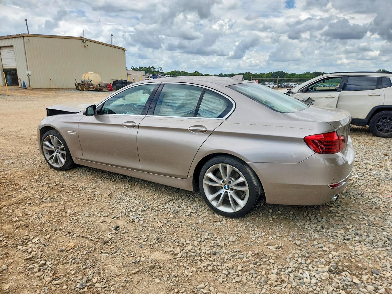 2015 BMW 535 I - zdjęcie 2