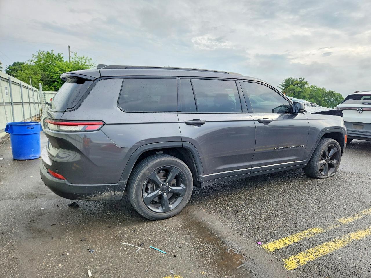 2022 Jeep Grand Cherokee L Laredo - zdjęcie 3
