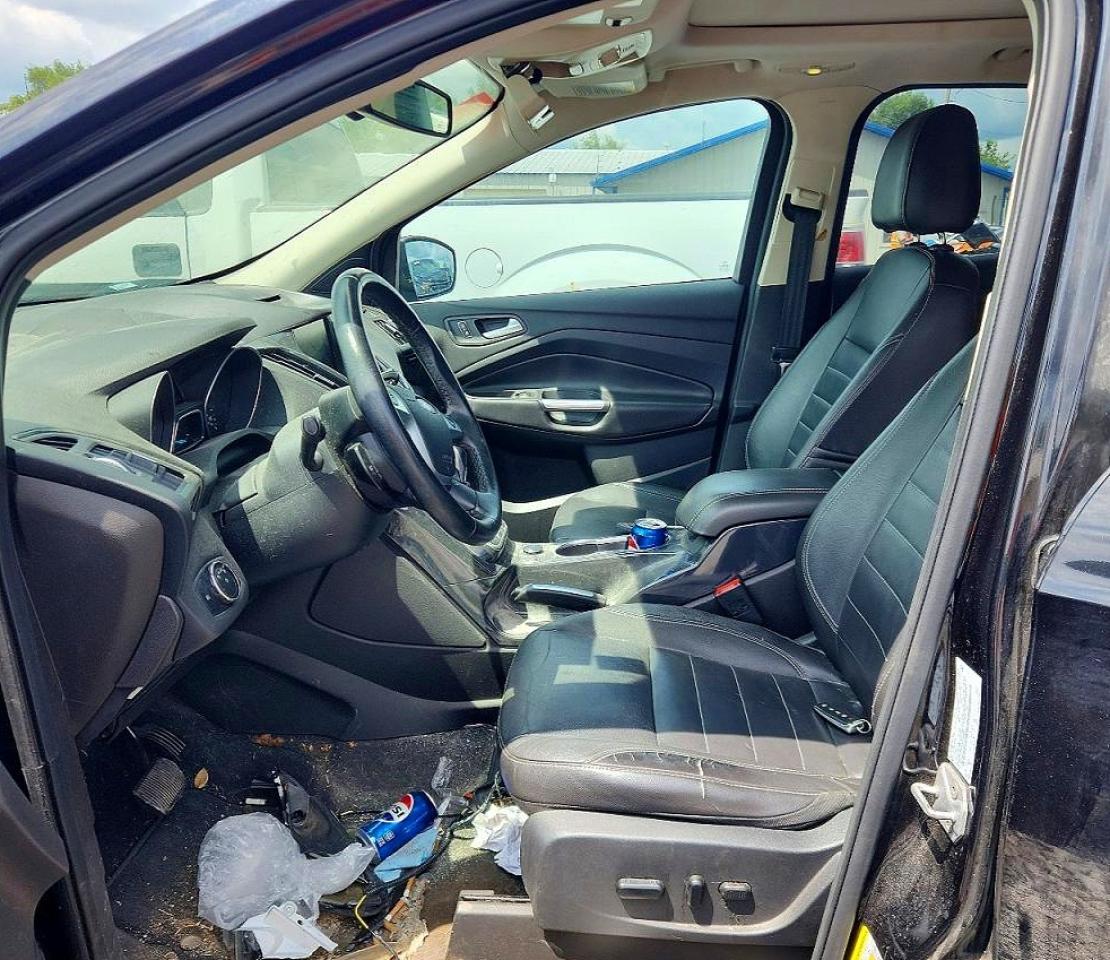 2014 Ford Escape Titanium - zdjęcie 7