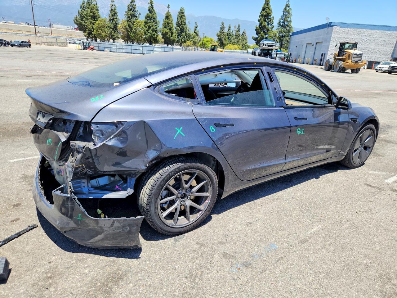 2023 Tesla Model 3 - zdjęcie 3