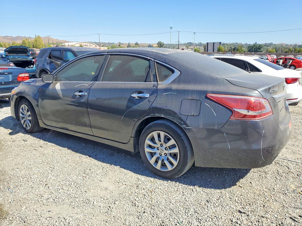2013 Nissan Altima 2.5 - zdjęcie 2