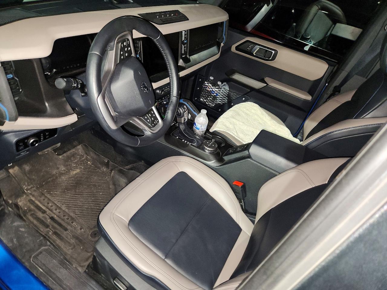 2023 Ford Bronco Base - zdjęcie 8