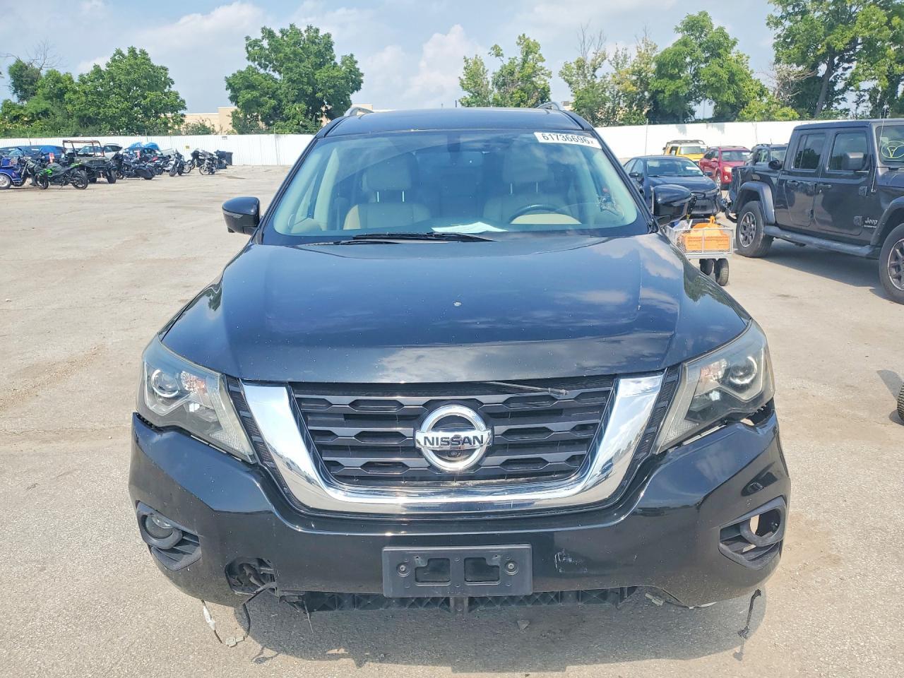 2017 Nissan Pathfinder Platinum - zdjęcie 5