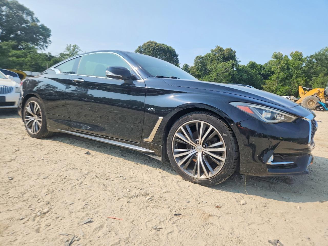 2018 Infiniti Q60 3.0T Luxe - zdjęcie 4