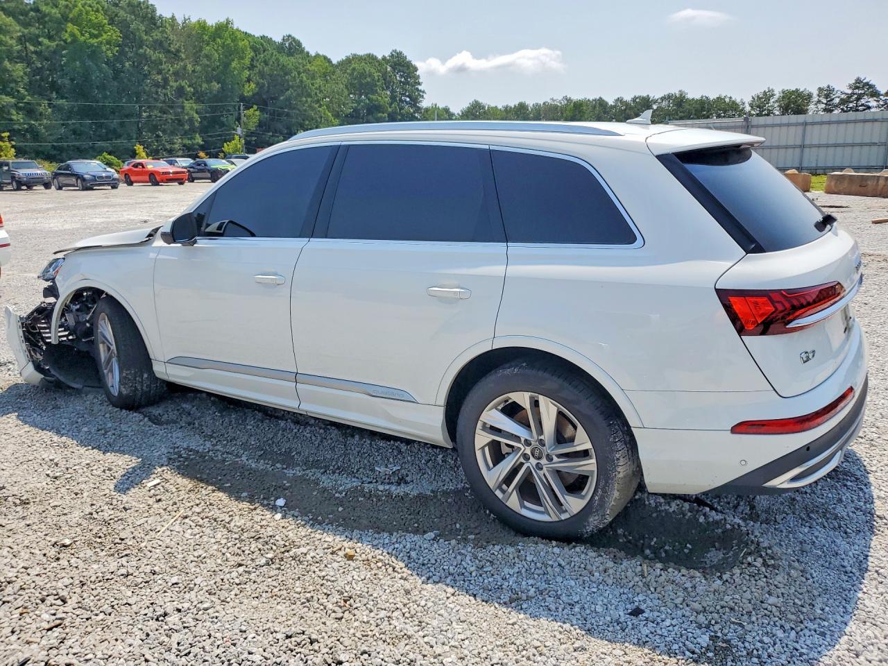 2021 Audi Q7 Premium Plus - zdjęcie 2
