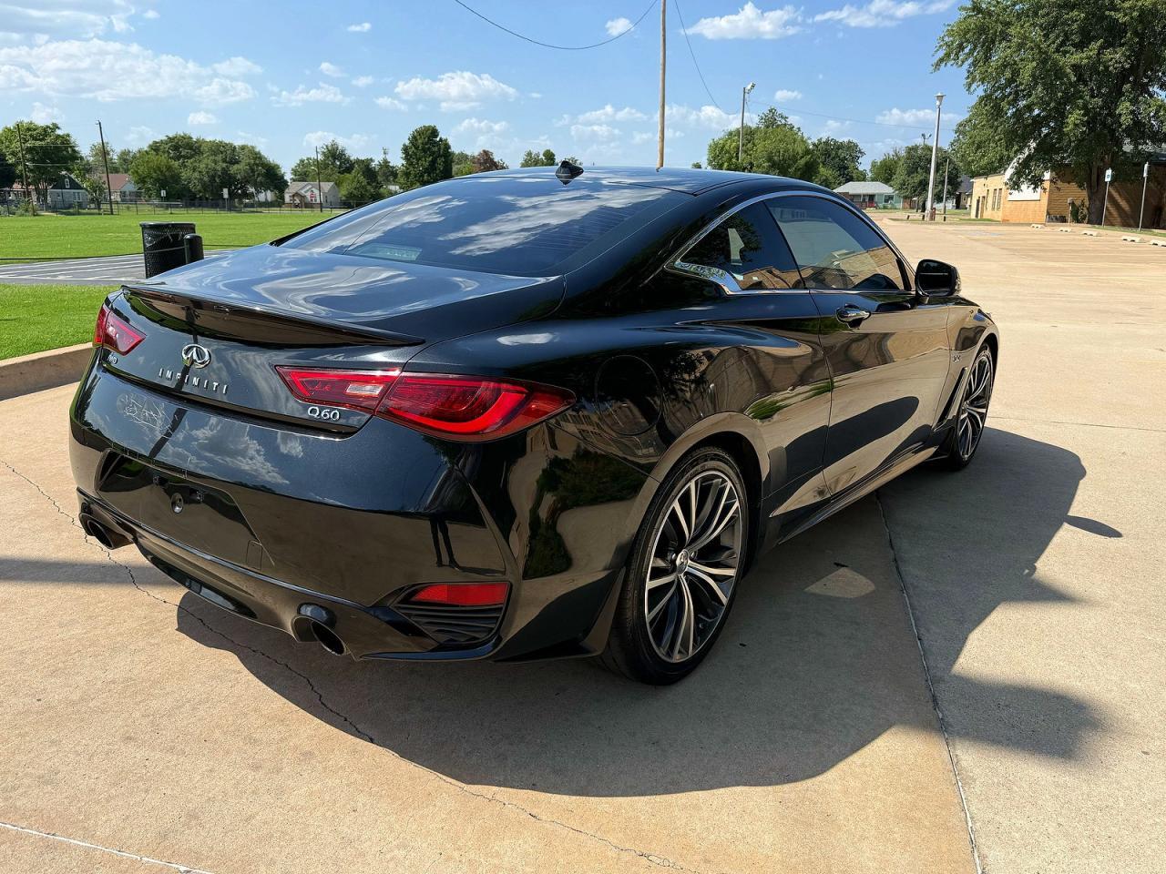 2018 Infiniti Q60 3.0T Luxe - zdjęcie 4