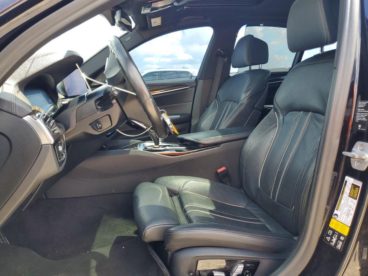 2019 BMW M550Xi - zdjęcie 7
