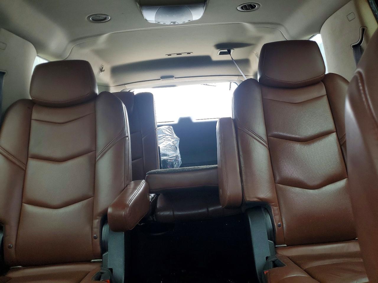 2016 Cadillac Escalade Esv Luxury - zdjęcie 10
