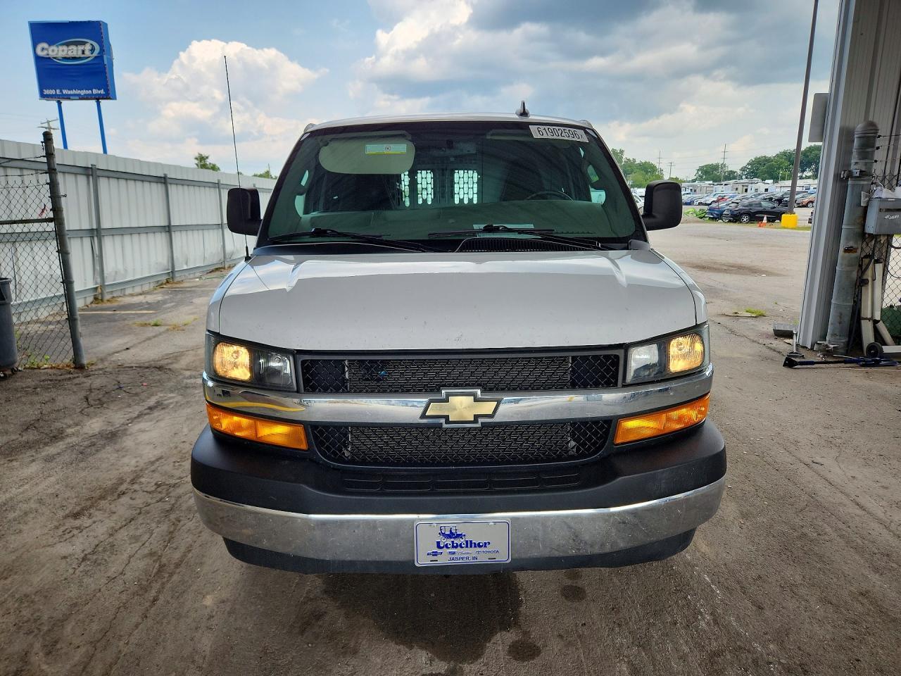 2024 Chevrolet Express G2500 - zdjęcie 5