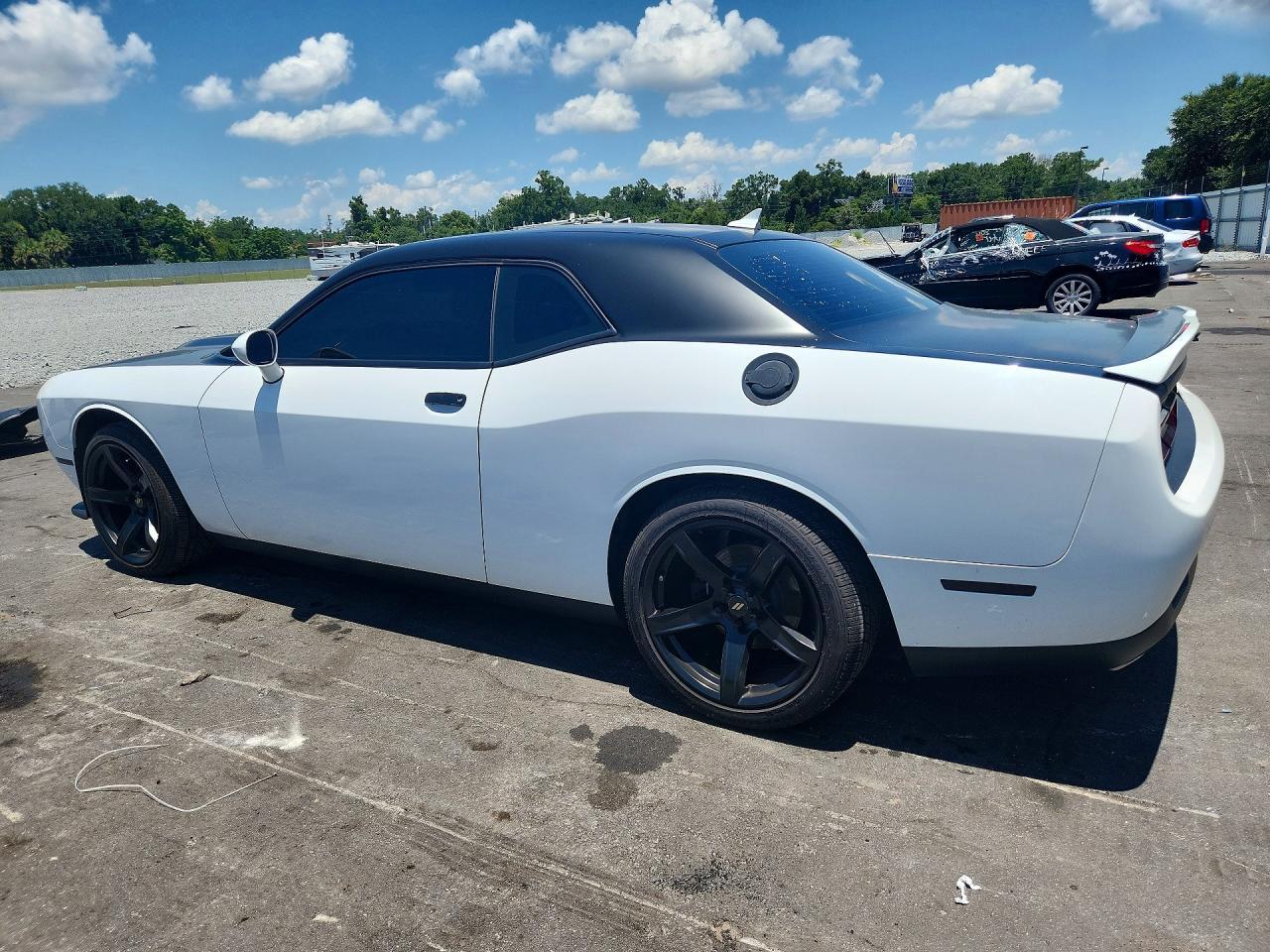 2019 Dodge Challenger R/T - zdjęcie 2